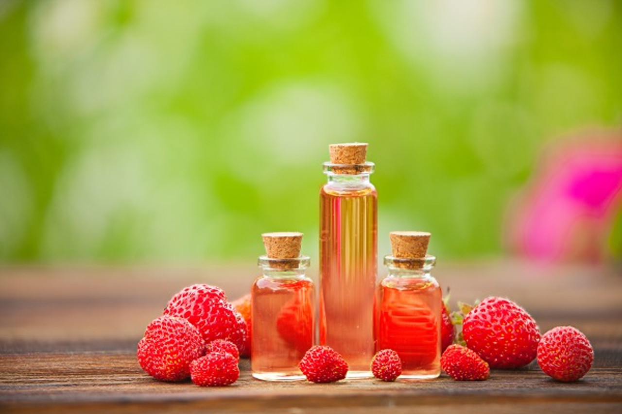 Strawberry oil for skin