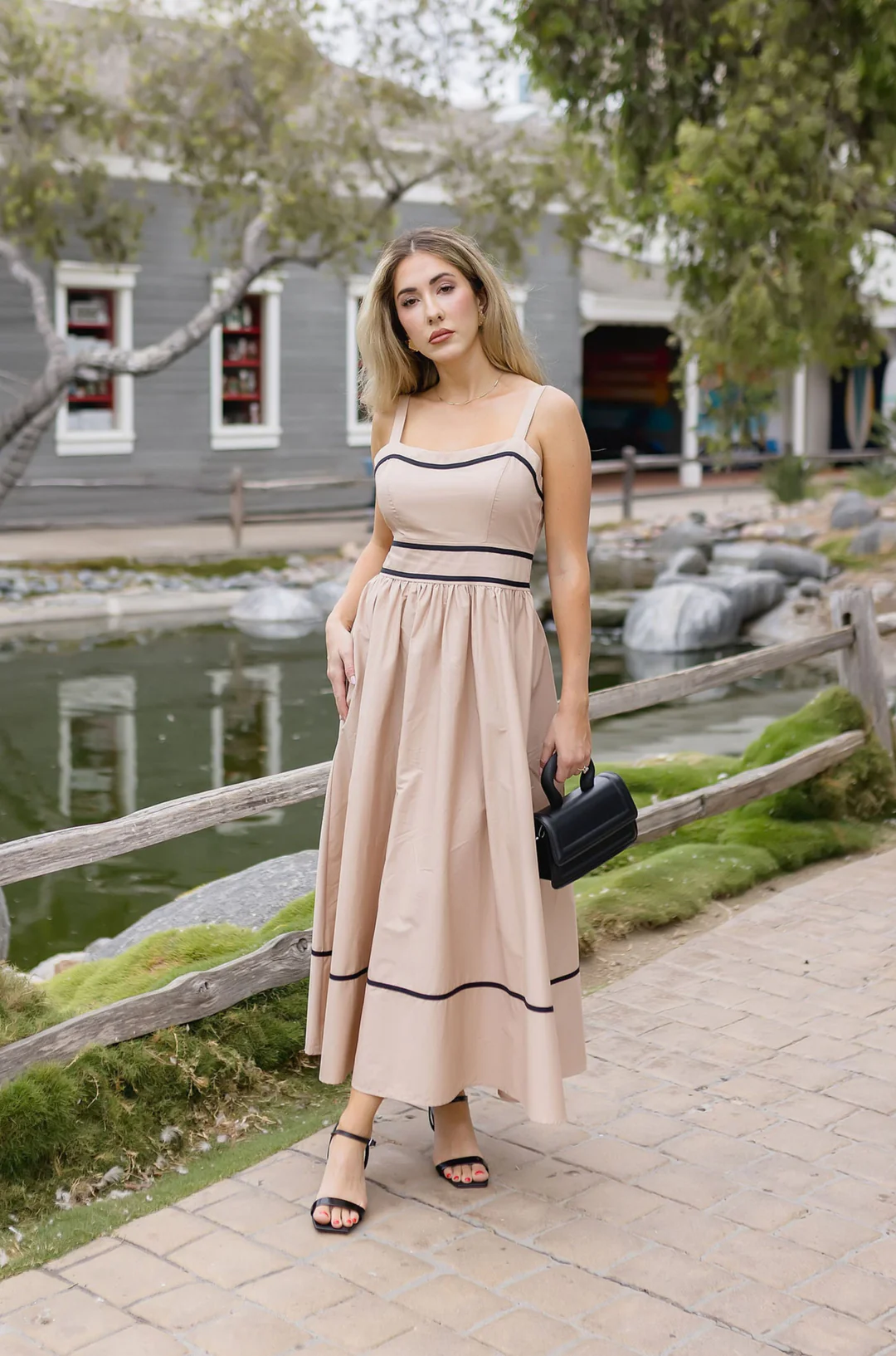 Neutral But Stylish Dresses